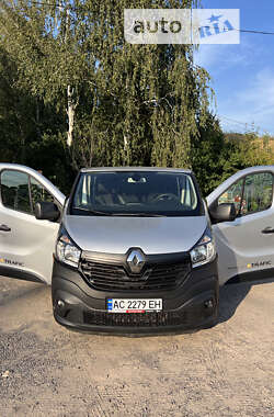 Мінівен Renault Trafic 2015 в Луцьку