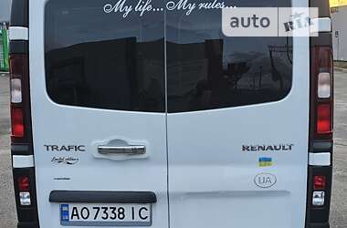 Минивэн Renault Trafic 2020 в 