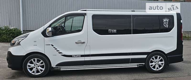 Минивэн Renault Trafic 2020 в Сваляве