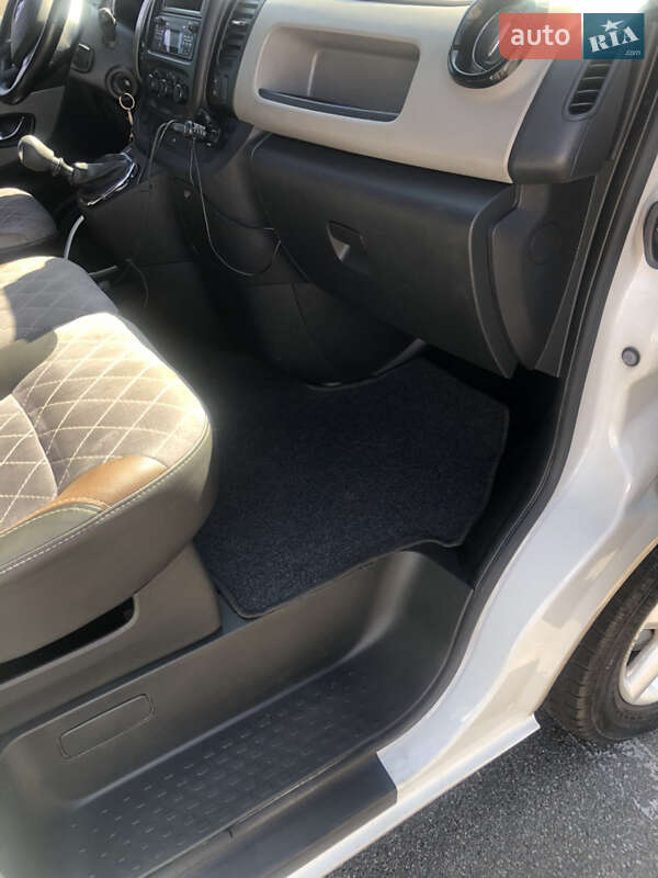 Мінівен Renault Trafic 2015 в Києві