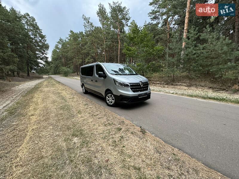 Минивэн Renault Trafic 2024 в Киеве