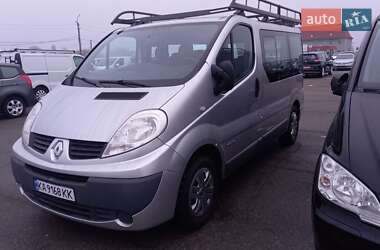 Минивэн Renault Trafic 2012 в 
