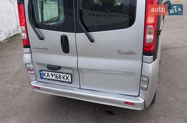 Минивэн Renault Trafic 2012 в 