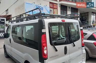 Минивэн Renault Trafic 2012 в 