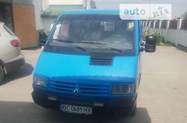 Грузовой фургон Renault Trafic 1998 в Пустомытах