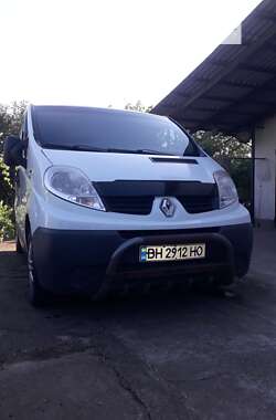 Грузовой фургон Renault Trafic 2012 в Староказачьем