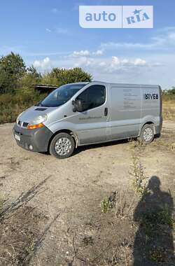 Грузовой фургон Renault Trafic 2005 в Львове