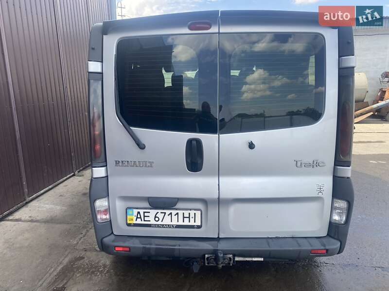 Минивэн Renault Trafic 2005 в Кривом Роге фото 7 Минивэн Renault Trafic 2005 в Кривом Роге