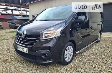 Минивэн Renault Trafic 2016 в Калуше