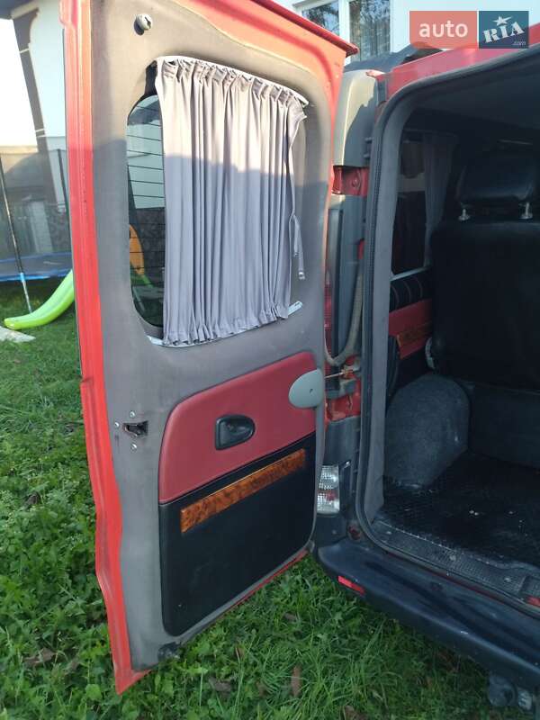 Минивэн Renault Trafic 2006 в Самборе фото 14 Минивэн Renault Trafic 2006 в Самборе