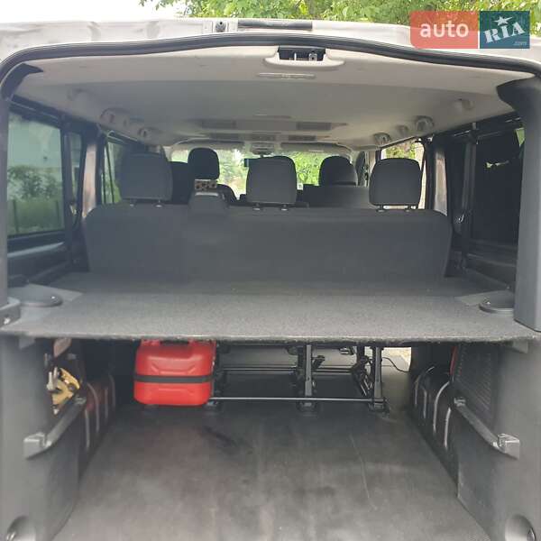 Минивэн Renault Trafic 2017 в Ровно