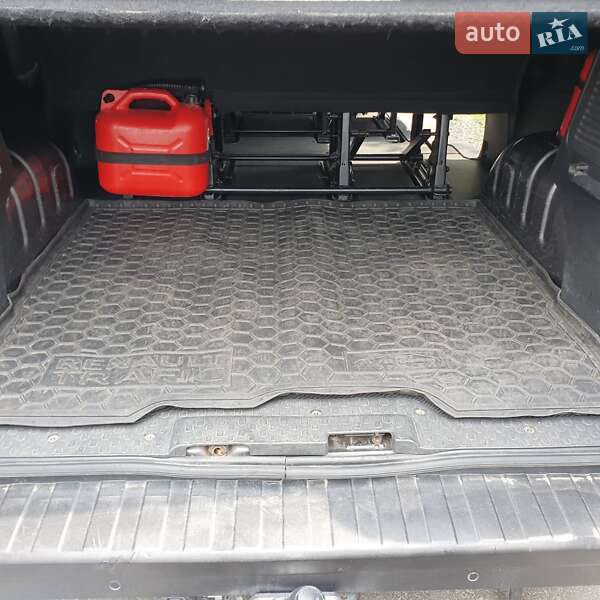 Минивэн Renault Trafic 2017 в Ровно