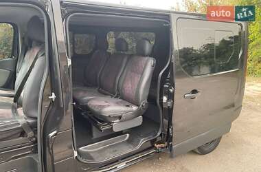 Минивэн Renault Trafic 2016 в 