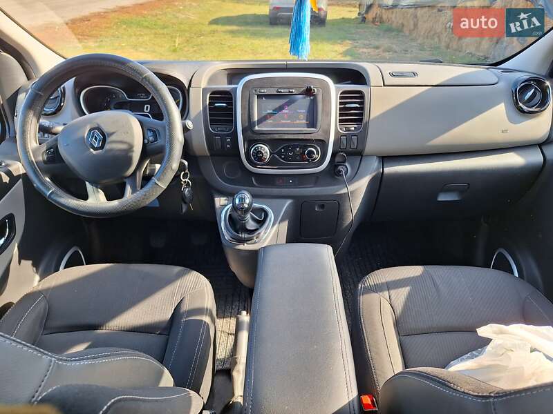 Мінівен Renault Trafic 2016 в Зачепилівці