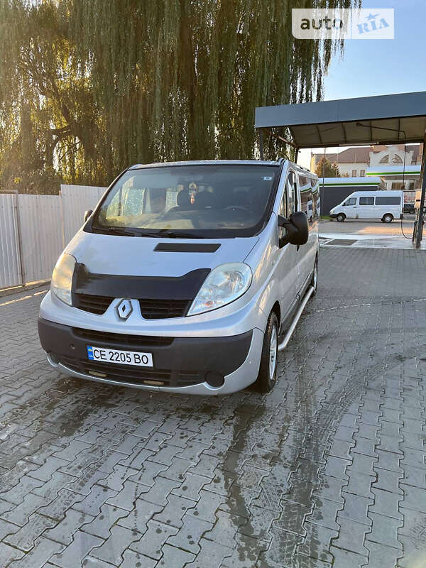 Мінівен Renault Trafic 2008 в Чернівцях