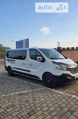 Мінівен Renault Trafic 2014 в Чернівцях