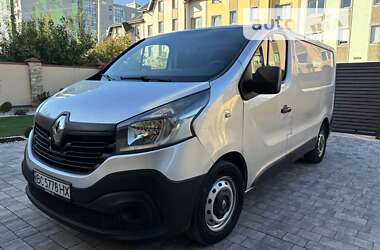 Грузовой фургон Renault Trafic 2015 в Львове