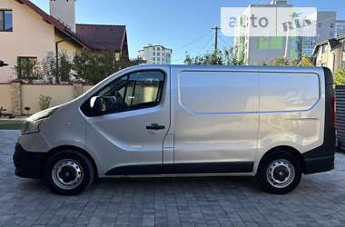 Грузовой фургон Renault Trafic 2015 в Львове