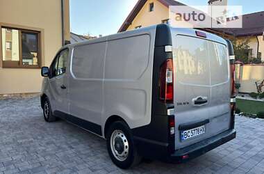 Грузовой фургон Renault Trafic 2015 в Львове