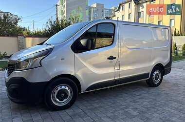 Грузовой фургон Renault Trafic 2015 в Львове