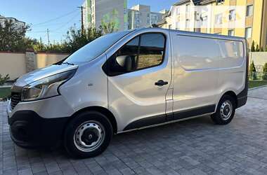 Грузовой фургон Renault Trafic 2015 в Львове