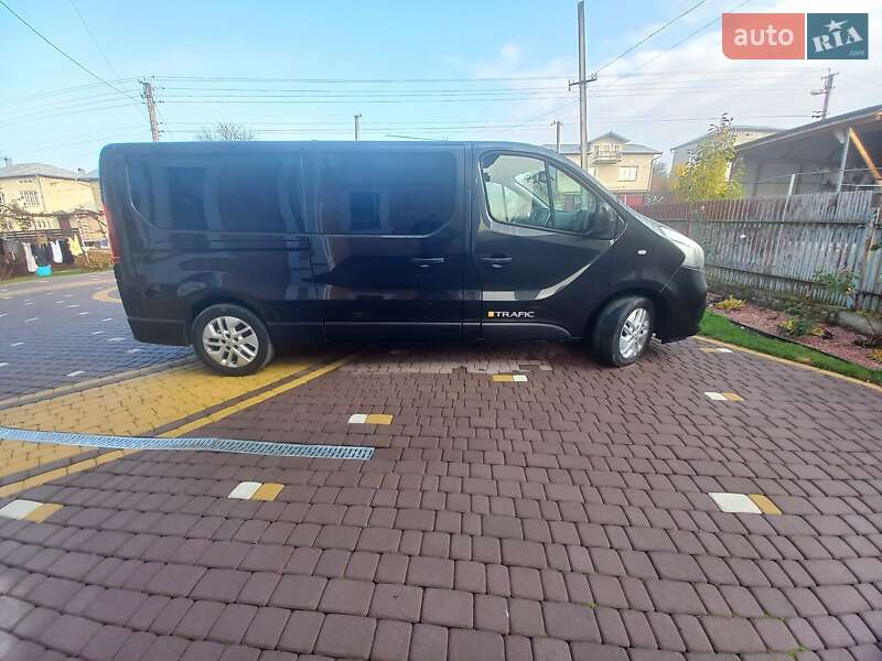 Минивэн Renault Trafic 2015 в Ивано-Франковске