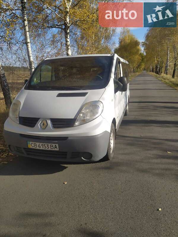 Минивэн Renault Trafic 2007 в Мене