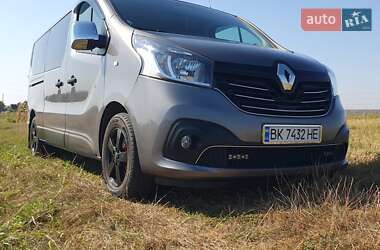 Минивэн Renault Trafic 2017 в Ровно