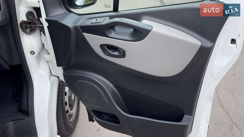 Грузовой фургон Renault Trafic 2018 в Хмельницком
