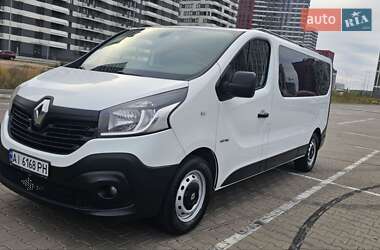 Минивэн Renault Trafic 2015 в 