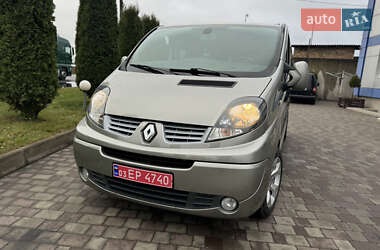 Минивэн Renault Trafic 2011 в Сарнах