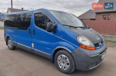 Мінівен Renault Trafic 2004 в Сарнах