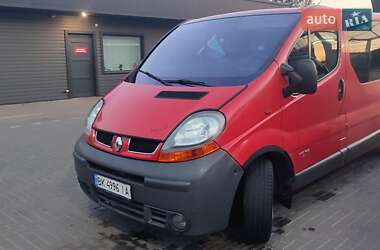 Минивэн Renault Trafic 2004 в Сарнах