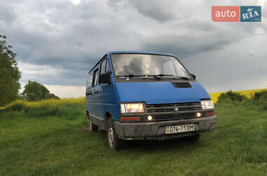 Минивэн Renault Trafic 1994 в Сатанове