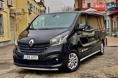 Грузовой фургон Renault Trafic 2015 в Полтаве