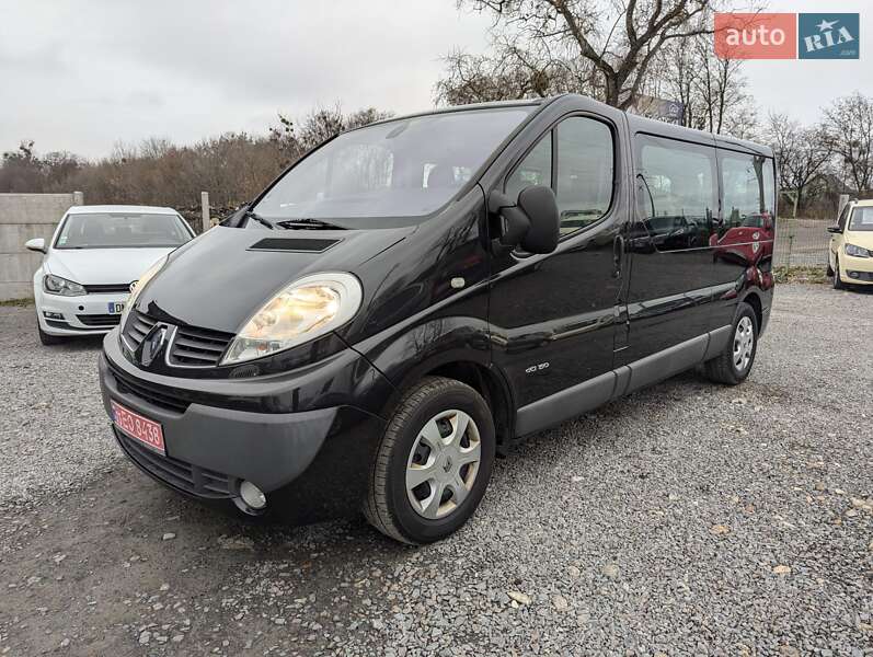 Мінівен Renault Trafic 2011 в Рівному