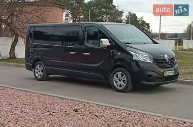 Минивэн Renault Trafic 2015 в Сарнах