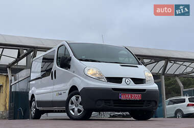 Грузопассажирский фургон Renault Trafic 2012 в Ровно