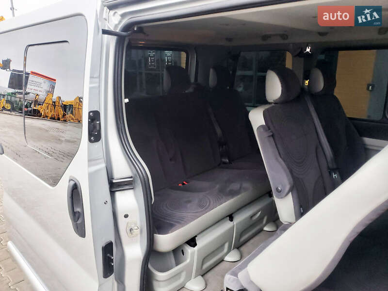 Мінівен Renault Trafic 2011 в Рівному