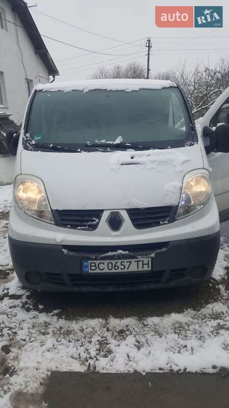 Мінівен Renault Trafic 2009 в Стрию