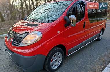 Мінівен Renault Trafic 2013 в Чернівцях