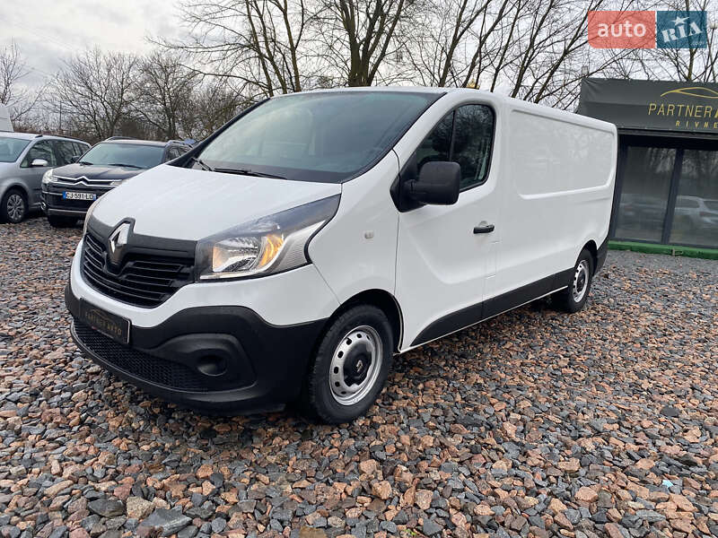 Вантажний фургон Renault Trafic 2018 в Рівному