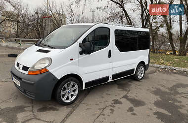 Мінівен Renault Trafic 2002 в 
