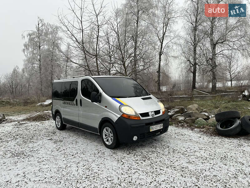 Мінівен Renault Trafic 2002 в Тернополі