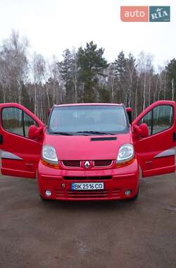 Минивэн Renault Trafic 2006 в Заречном