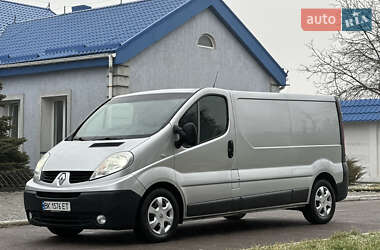 Вантажний фургон Renault Trafic 2013 в Радивиліві