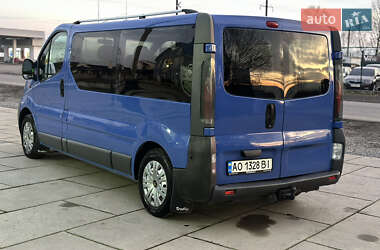 Минивэн Renault Trafic 2006 в Хусте