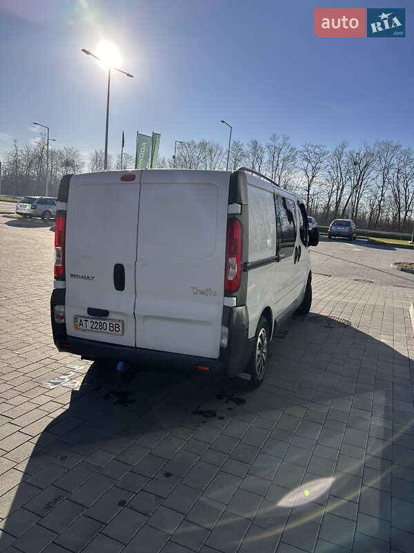 Минивэн Renault Trafic 2008 в Ивано-Франковске