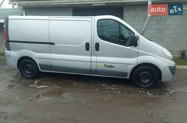 Вантажний фургон Renault Trafic 2012 в Рівному