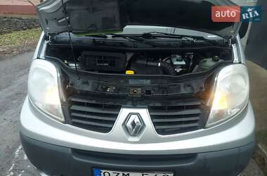 Вантажний фургон Renault Trafic 2012 в Рівному